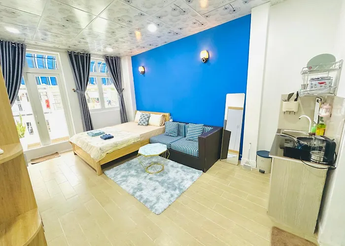 Spacious 1 Bedroom With Balcony